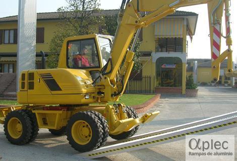  Longitud 4.500 mm - Altura de carga máxima 1.350 mm