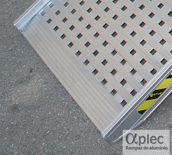  Longitud 3.500 mm - Altura de carga máxima 1.050 mm