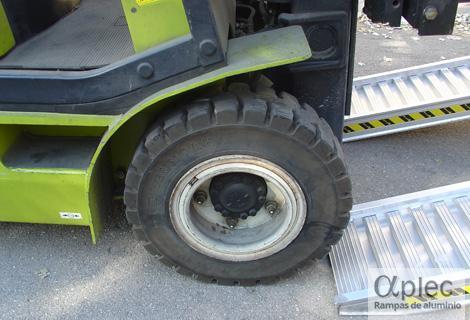  Longitud 4.000 mm - Altura de carga máxima 1.200 mm